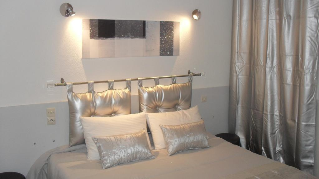 Hotel Le Langue D'Oc 아그 객실 사진